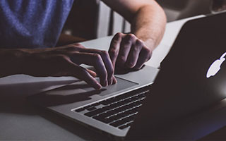 金正恩回到平壤 朝方公布列车内照片